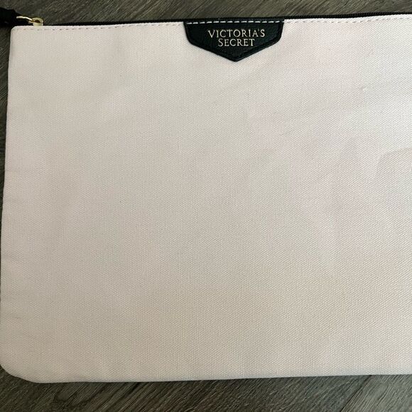 Victoria Secret Cosmetic bag - Picture 2 of 4